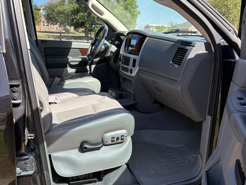 Used 2009 Dodge Ram 2500 Truck Laramie w/ Trailer Tow Group AWD/4WD image 14