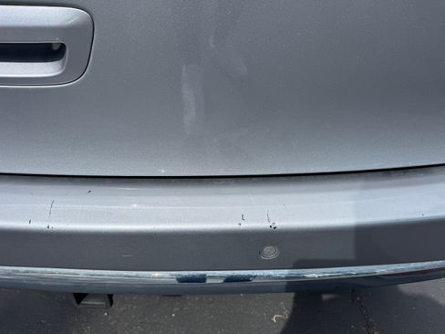 Used 2017 Chrysler Pacifica Touring-L w/ Tire & Wheel Group image 11