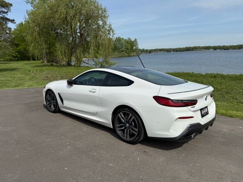 Used 2022 BMW M850i xDrive Coupe w/ M Carbon Exterior Package AWD/4WD image 6
