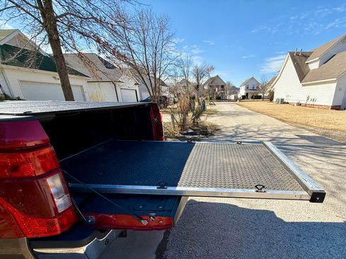 Used 2022 Ford F250 Lariat w/ FX4 Off-Road Package image 17