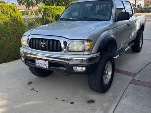 Used 2002 Toyota Tacoma PreRunner image 4
