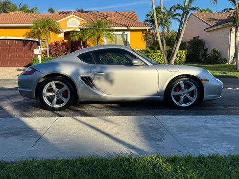 Used 2006 Porsche Cayman S image 19