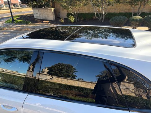 Used 2019 Porsche Cayenne E-Hybrid image 9