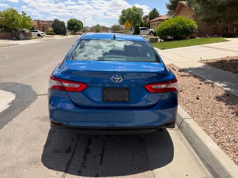 Used 2019 Toyota Camry LE FWD image 5