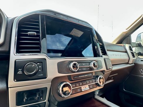 Used 2022 Ford F350 King Ranch w/ King Ranch Ultimate Package image 18