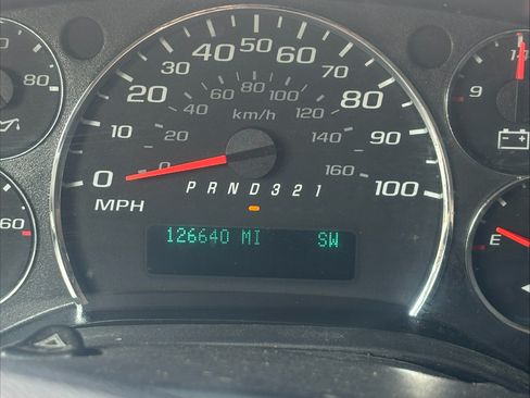 Used 2013 Chevrolet Express 1500 RWD image 5