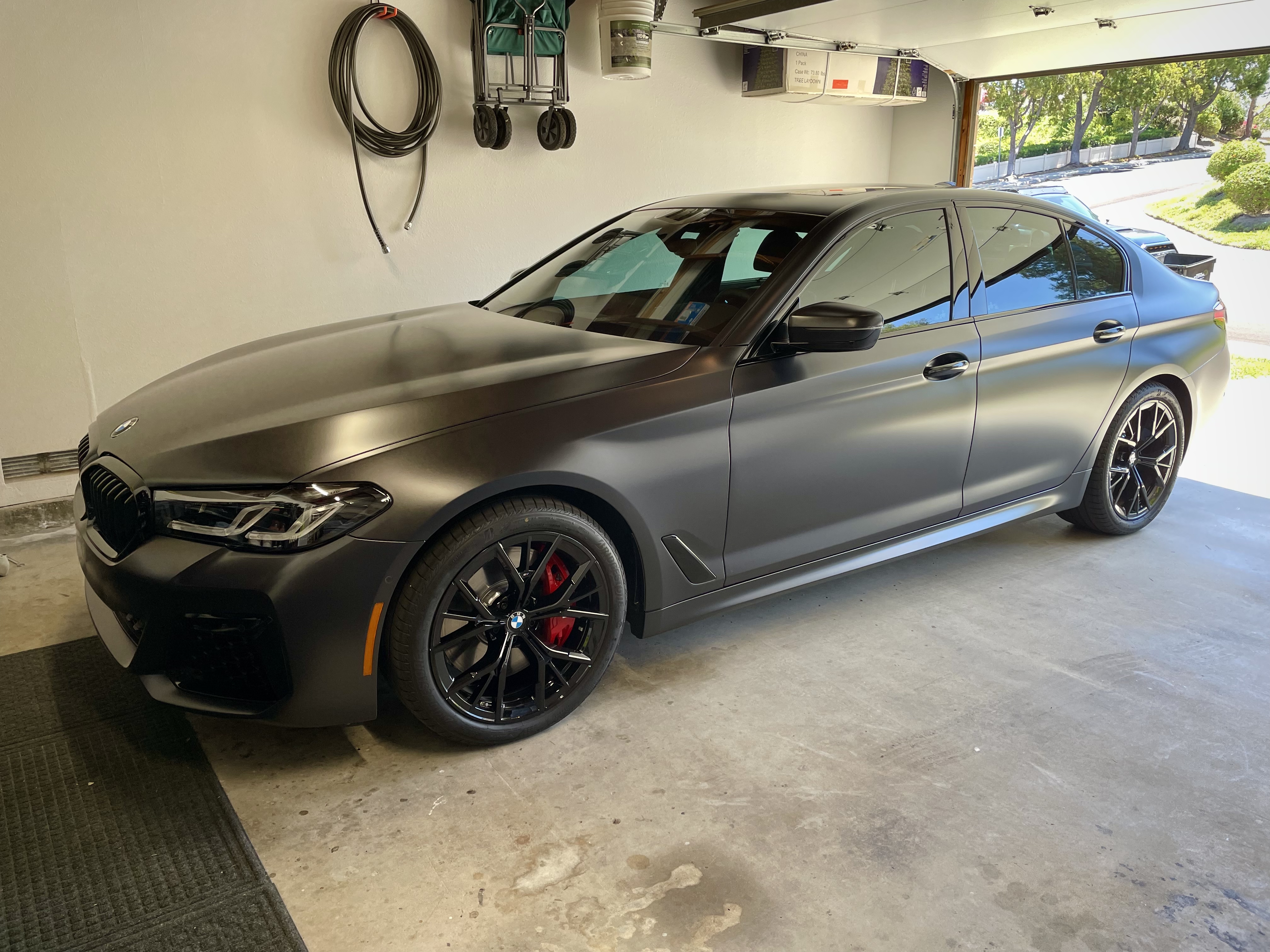 Used 2022 BMW 540i w/ Executive Package RWD image 2