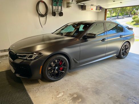 Used 2022 BMW 540i w/ Executive Package RWD image 2