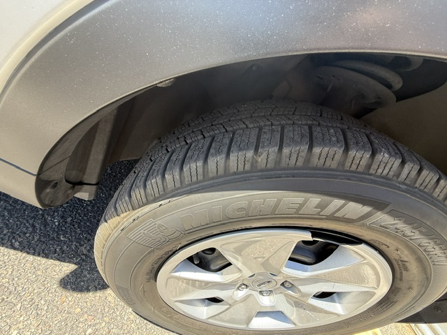 Used 2013 Ford Explorer FWD image 20