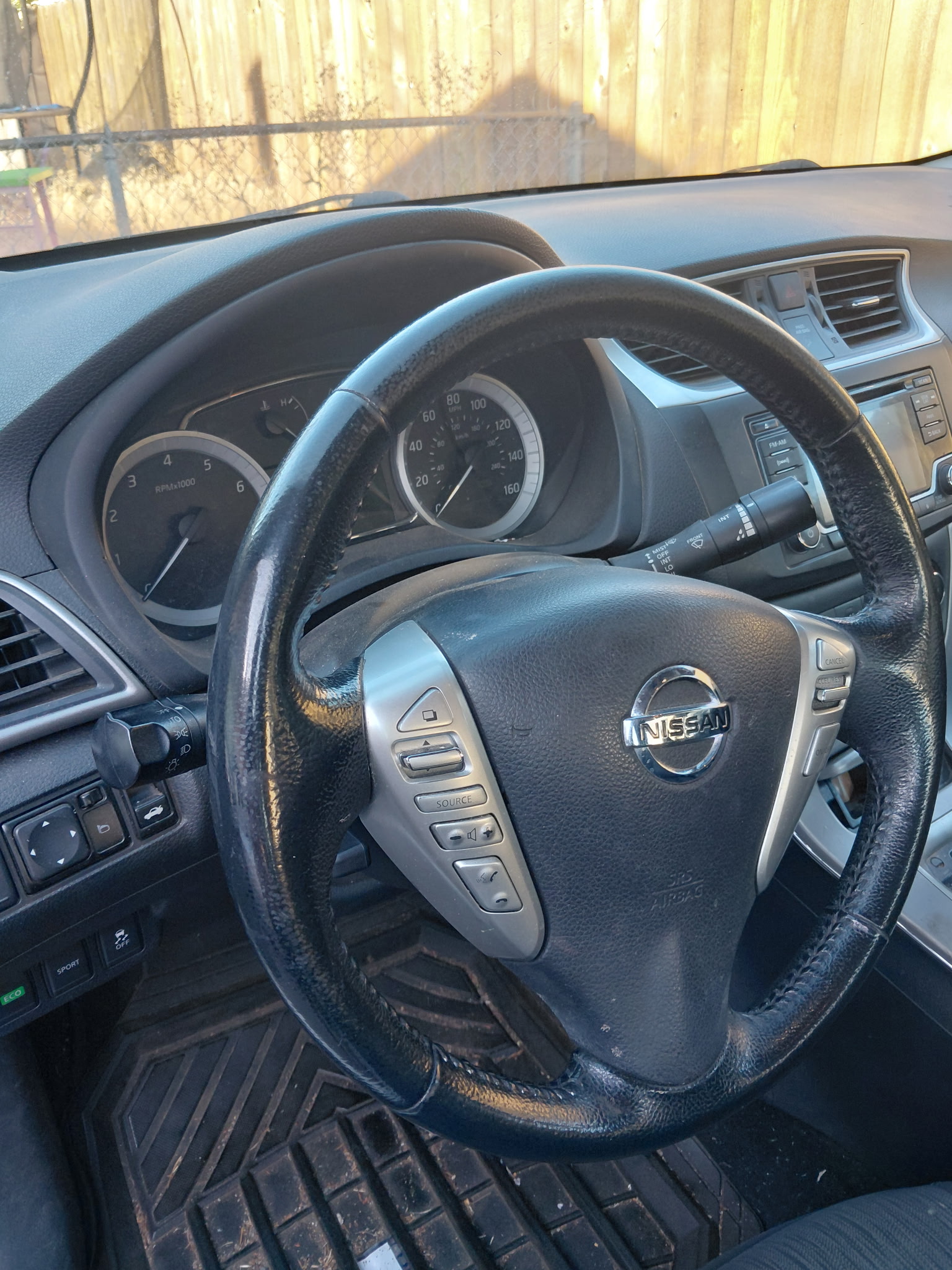 Used 2015 Nissan Sentra SV FWD image 10