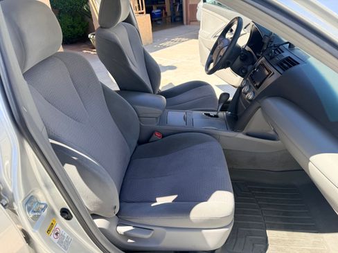 Used 2010 Toyota Camry image 13
