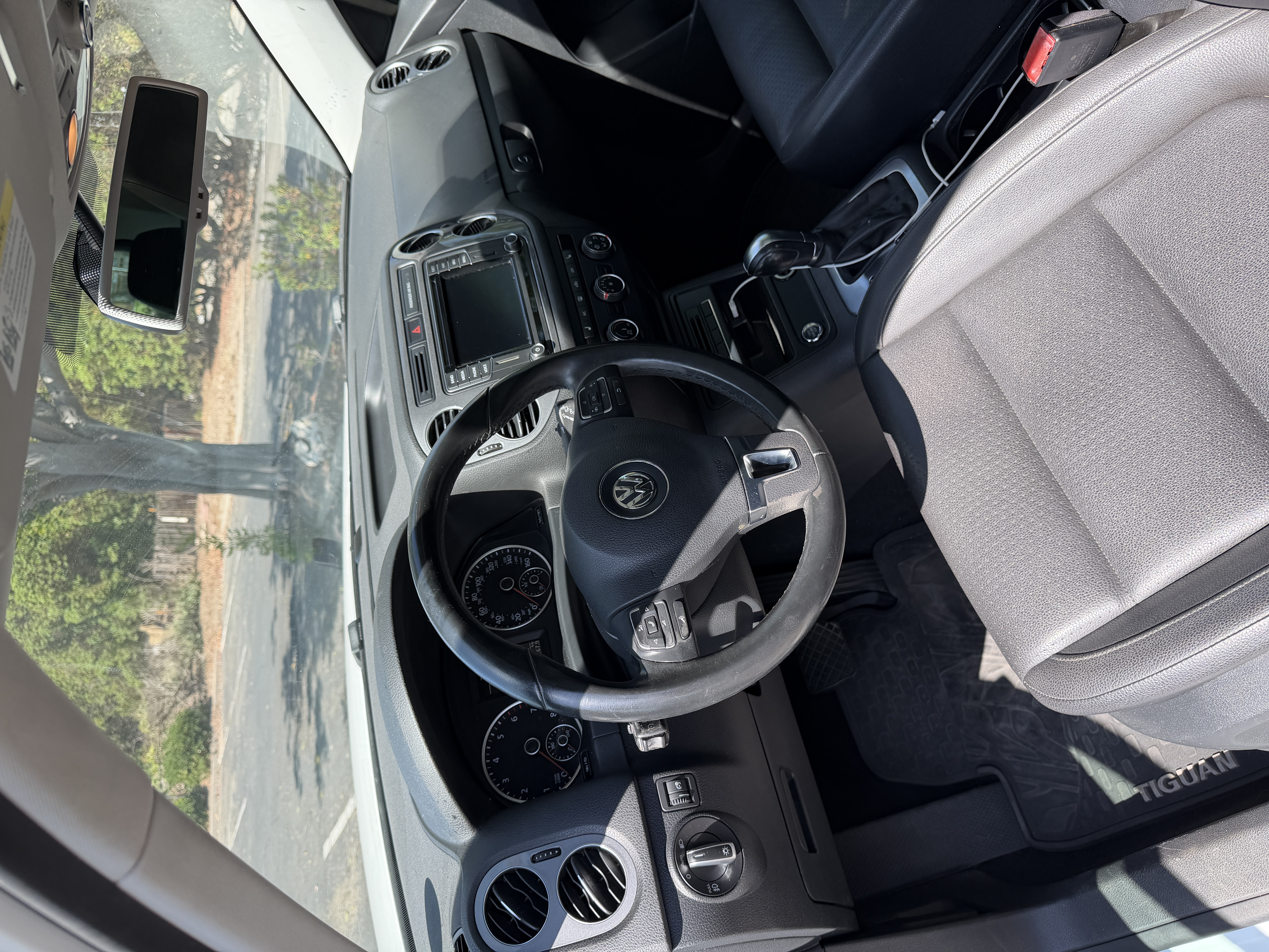 Used 2016 Volkswagen Tiguan SE FWD image 8