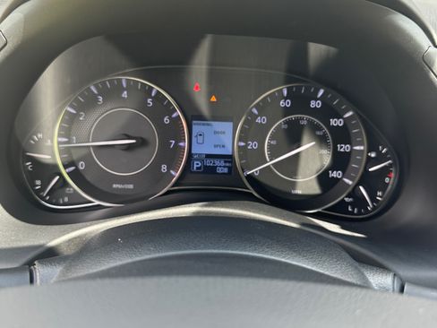 Used 2019 Nissan Armada Platinum w/ Captain's Chairs Package image 8