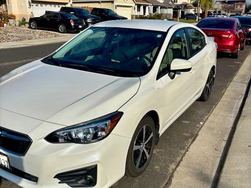 Used 2019 Subaru Impreza 2.0i Premium image 13