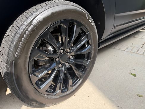 Used 2023 GMC Yukon XL Denali w/ Denali Reserve Package image 14