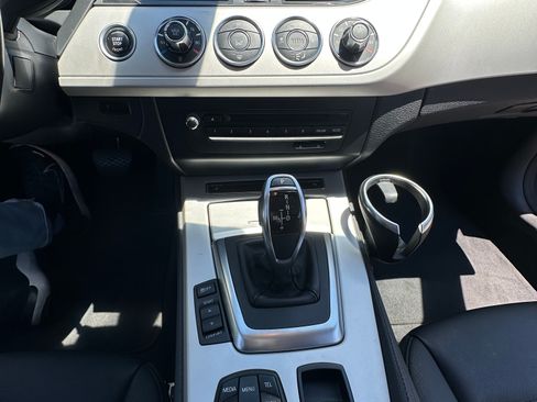 Used 2015 BMW Z4 sDrive28i image 20