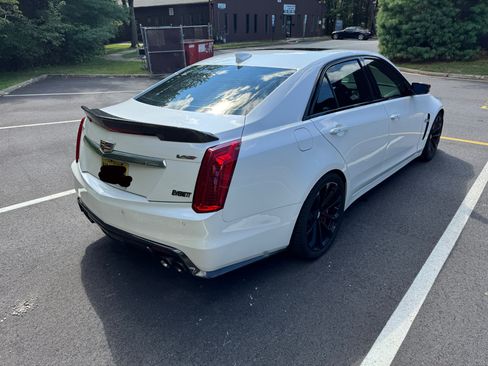 Used 2018 Cadillac CTS V RWD image 6