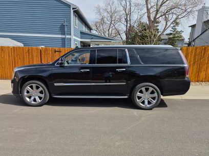 Used 2017 Cadillac Escalade ESV Luxury