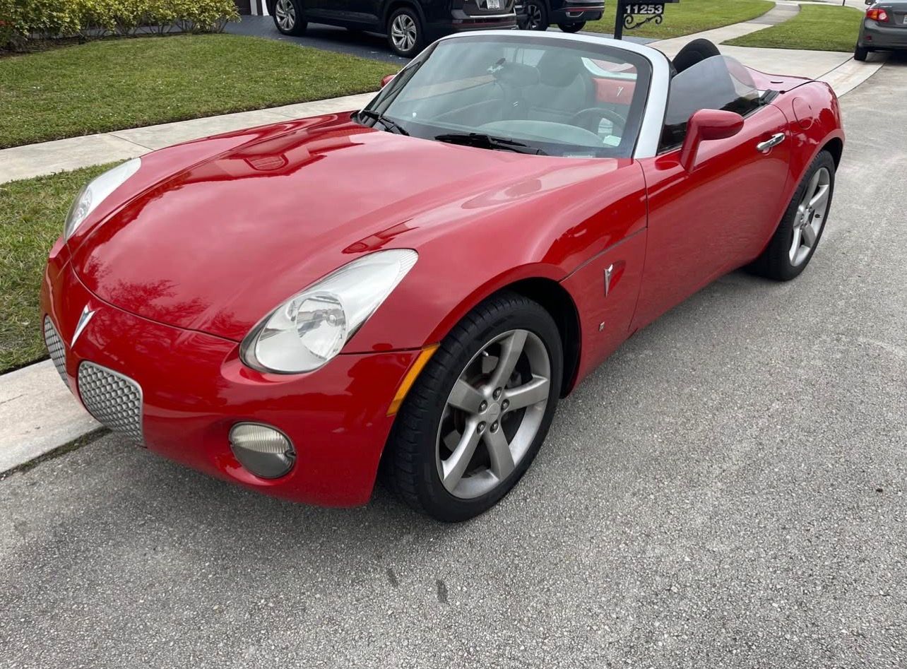 Used 2008 Pontiac Solstice Convertible w/ Preferred Package RWD image 6