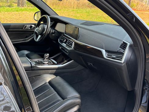 Used 2021 BMW X5 sDrive40i w/ M Sport Package image 14