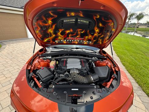 Used 2023 Chevrolet Camaro SS w/ Design Package 2 RWD image 2