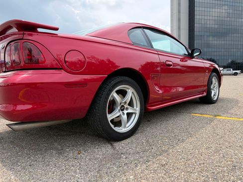 Used 1998 Ford Mustang Cobra RWD image 10