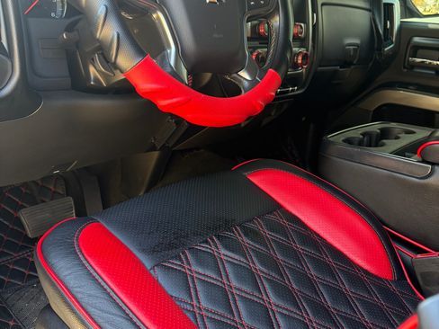 Used 2018 Chevrolet Silverado 1500 LT w/ All Star Edition image 9