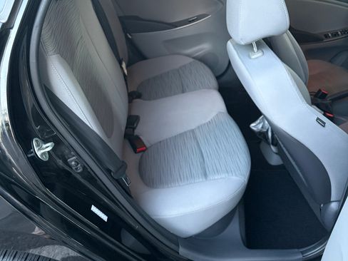 Used 2017 Hyundai Accent SE image 12