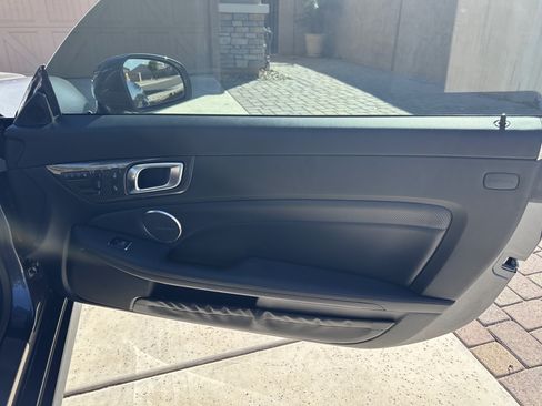 Used 2014 Mercedes-Benz SLK 55 AMG image 29