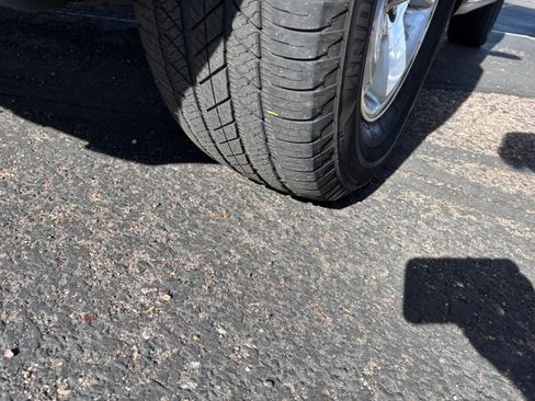 Used 2005 Toyota 4Runner Limited image 11