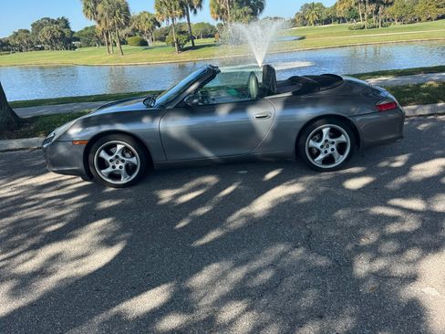 Used 2002 Porsche 911 Carrera 4 image 1