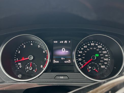 Used 2018 Volkswagen Tiguan SEL image 9