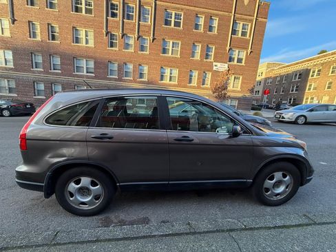 Used 2011 Honda CR-V LX image 4