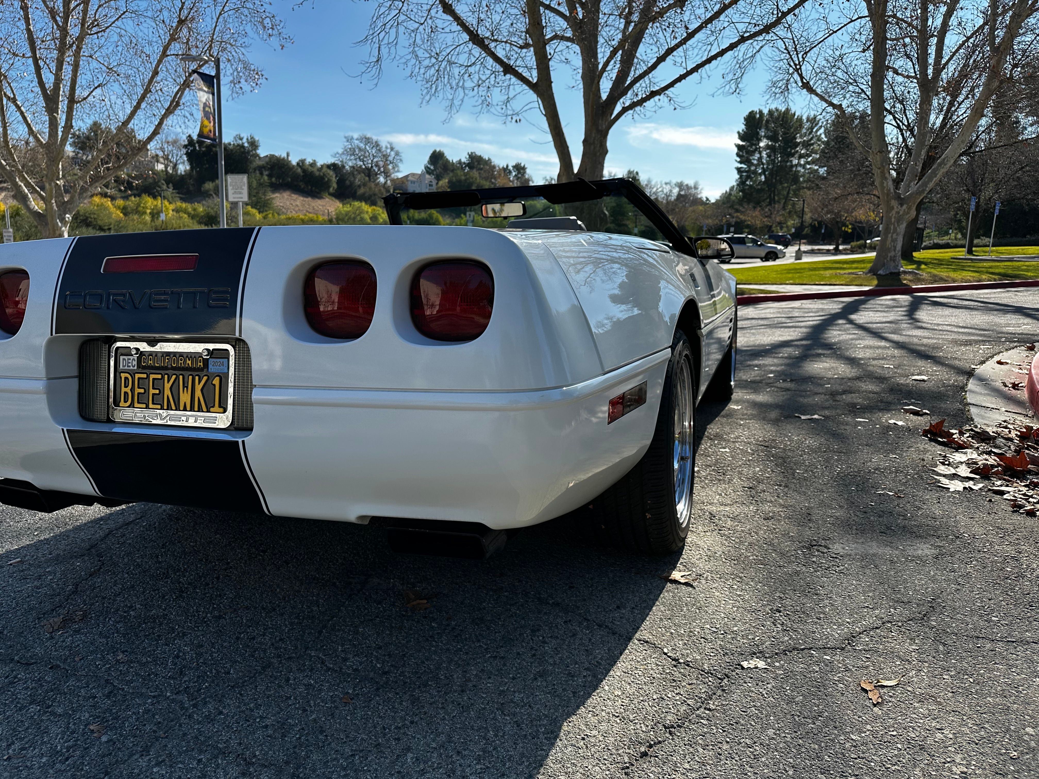 Used 1992 Chevrolet Corvette Convertible RWD image 5