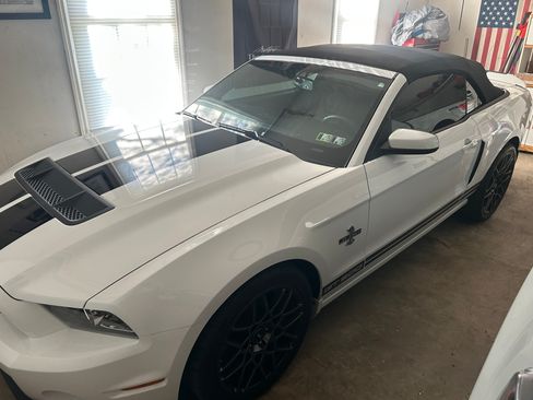 Used 2014 Ford Mustang Shelby GT500 w/ Equipment Group 821A image 10