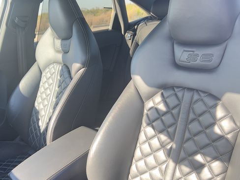 Used 2013 Audi S6 Prestige w/ Innovation Pkg image 6