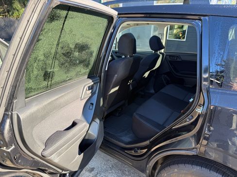 Used 2014 Subaru Forester 2.5i Premium image 16