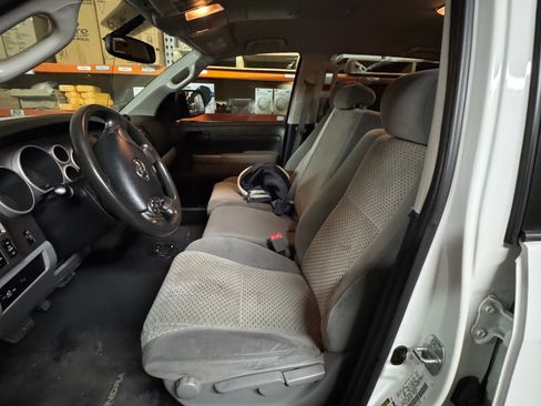 Used 2012 Toyota Tundra 2WD CrewMax w/ Tow Pkg image 4