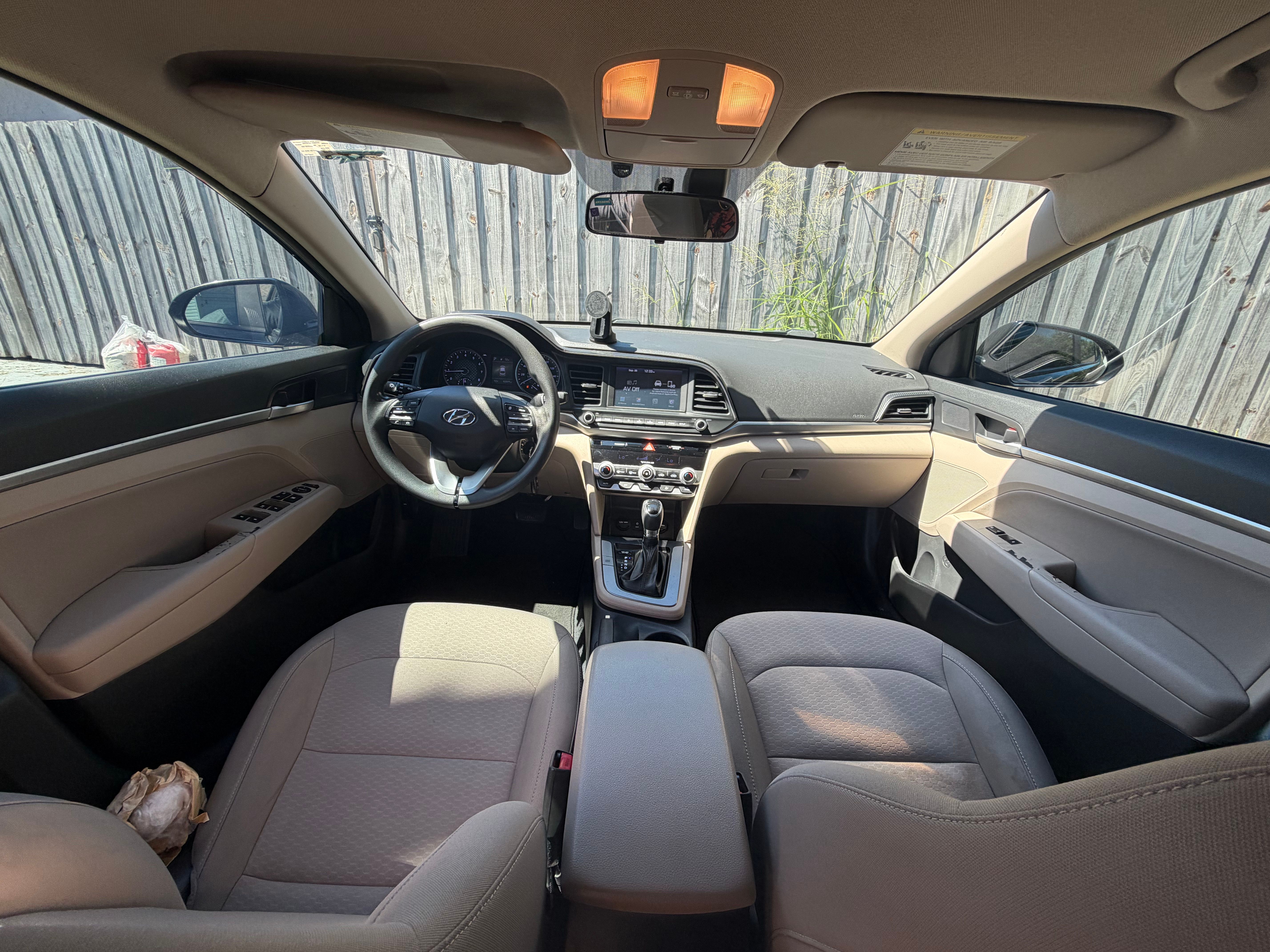 Used 2020 Hyundai Elantra SEL w/ Cargo Package (C1) FWD image 8