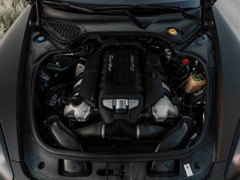 Used 2014 Porsche Panamera Turbo Executive image 21