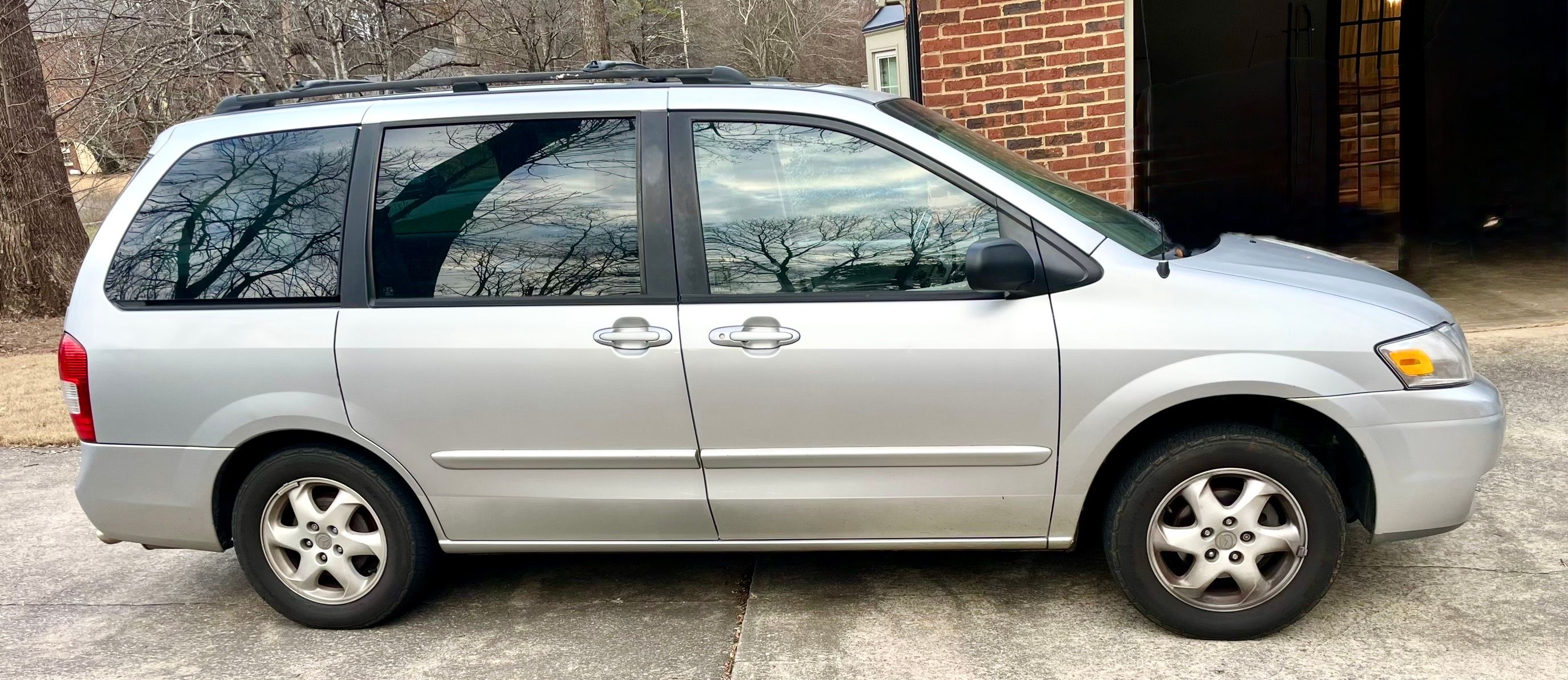 Used 2001 MAZDA MPV ES FWD image 1