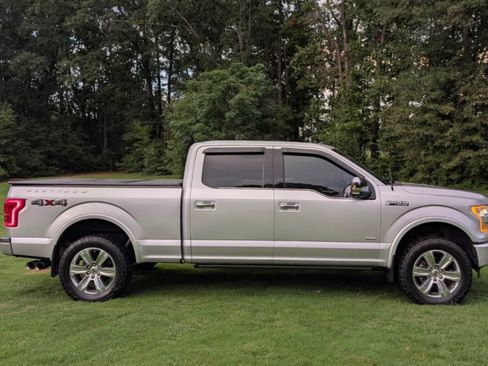 Used 2016 Ford F150 Platinum w/ Equipment Group 701A Luxury AWD/4WD image 12