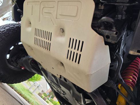 Used 2014 Toyota FJ Cruiser 4WD image 14