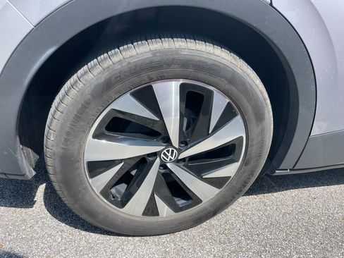 Used 2023 Volkswagen ID.4 Pro RWD image 16