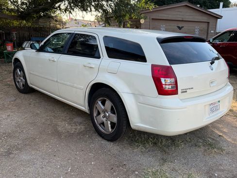 Used 2005 Dodge Magnum SXT w/ Performance Appearance Group AWD/4WD image 6