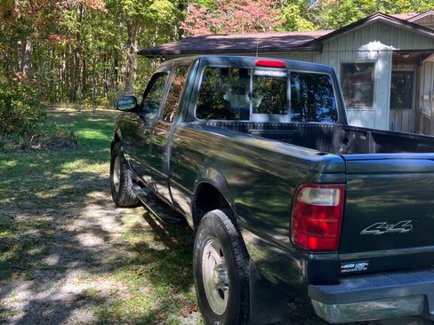 Used 2004 Ford Ranger XLT image 4