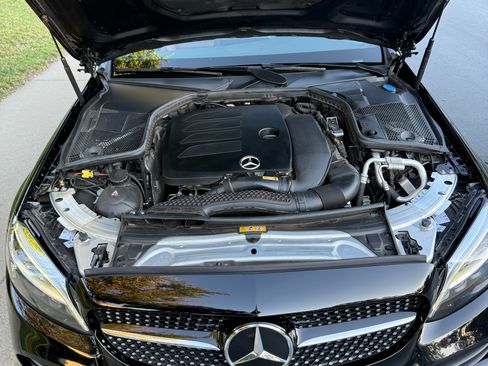 Used 2021 Mercedes-Benz C 300 Sedan image 9
