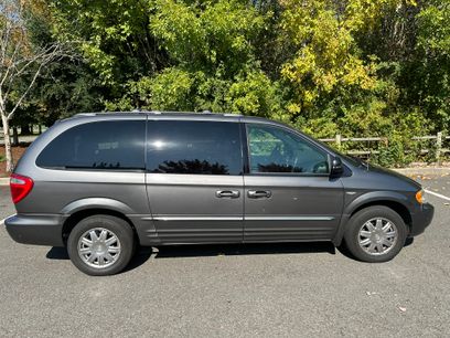 Used 2004 Chrysler Town & Country Touring w/ Premium Group
