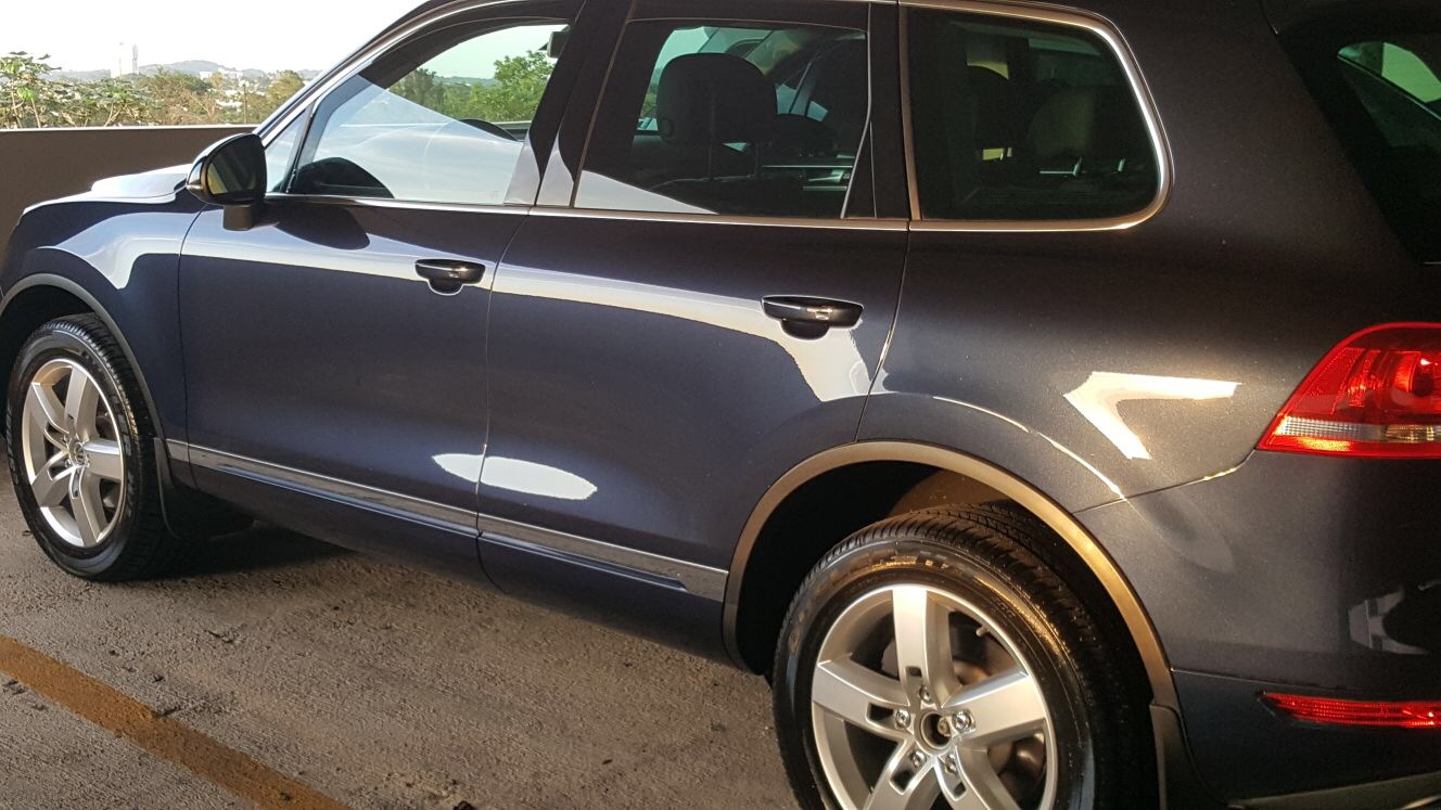 Used 2014 Volkswagen Touareg Executive AWD/4WD image 11