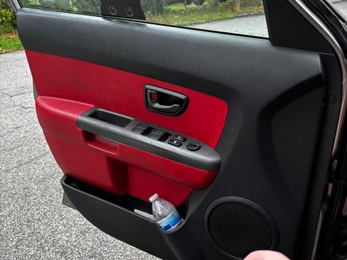 Used 2010 Kia Soul Sport FWD image 6